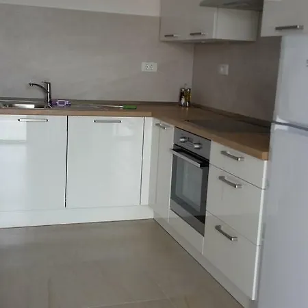 Apartment Rosi Primosten