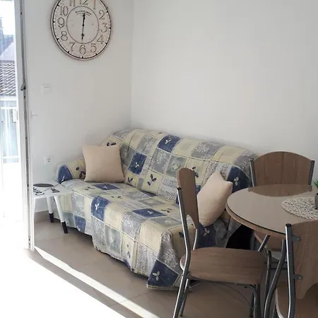 Apartment Rosi Primosten